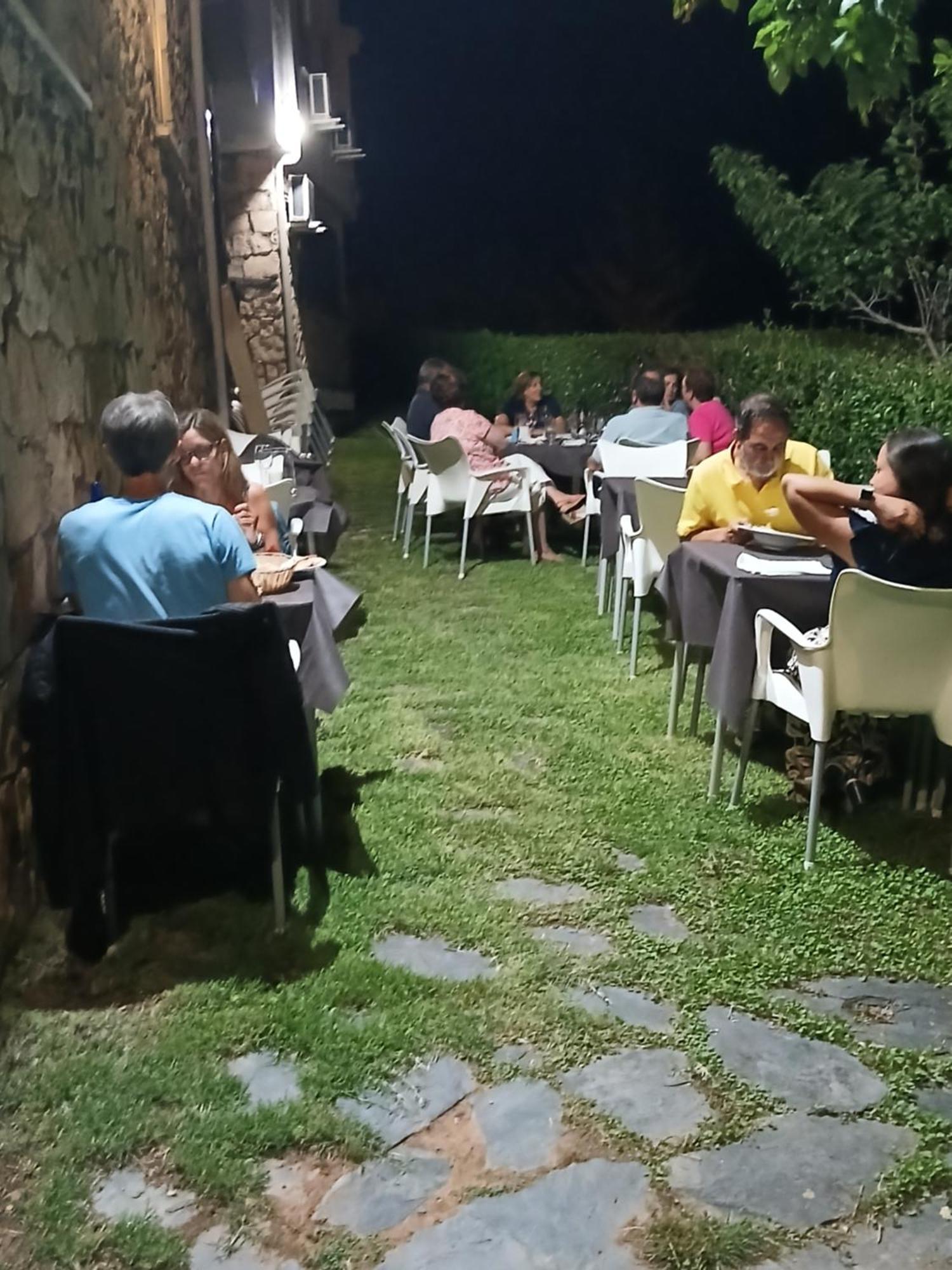 Hospedium Hostal Restaurante El Mirador De Атьенса Экстерьер фото