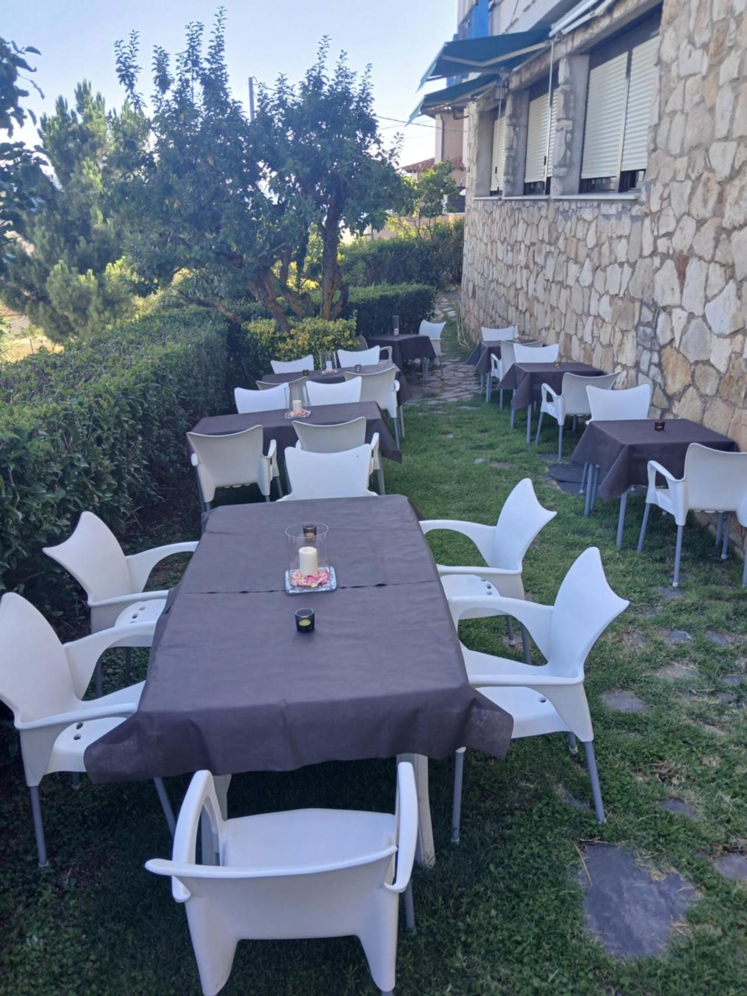 Hospedium Hostal Restaurante El Mirador De Атьенса Экстерьер фото